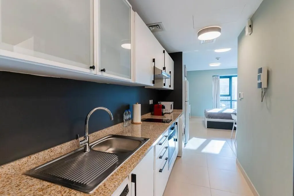 Cozy Apartment In Jlt Dubai