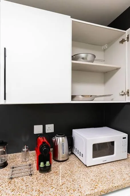 Cozy Apartment In Jlt Dubai